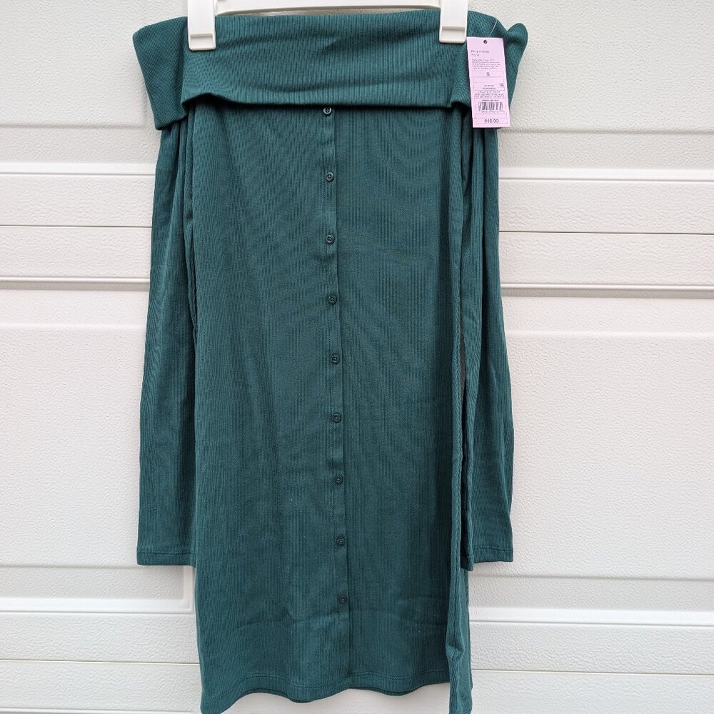 NWT-Small- Womens off shoulder ribbed dress